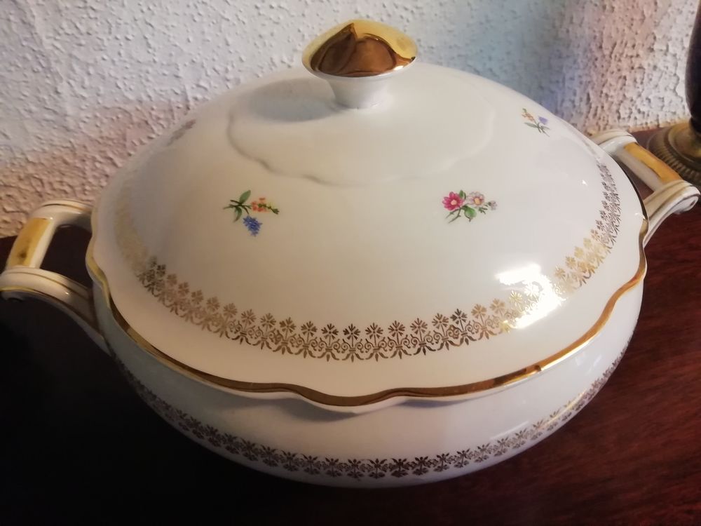 Soupi&egrave;re ancienne Sarreguemine Décoration