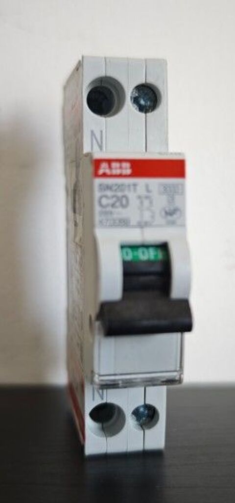 Disjoncteur modulaire C20 4 Metz (57)