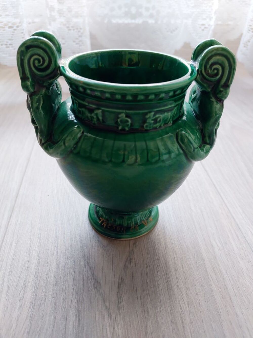 Vase de Vix c&eacute;ramique &eacute;maill&eacute;e vert vintage Décoration