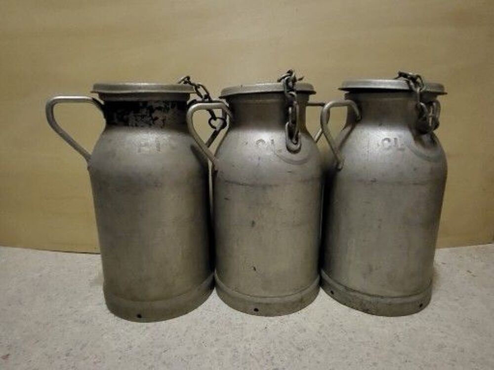 3 bidons &agrave; lait en aluminium Décoration
