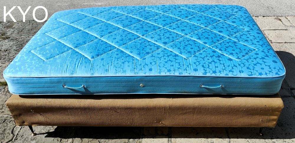 Ensemble Matelas EPEDA et Sommier 120x190 ressorts ensach&eacute;s Meubles