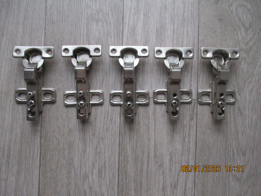 Charni&egrave;res pour meuble Bricolage