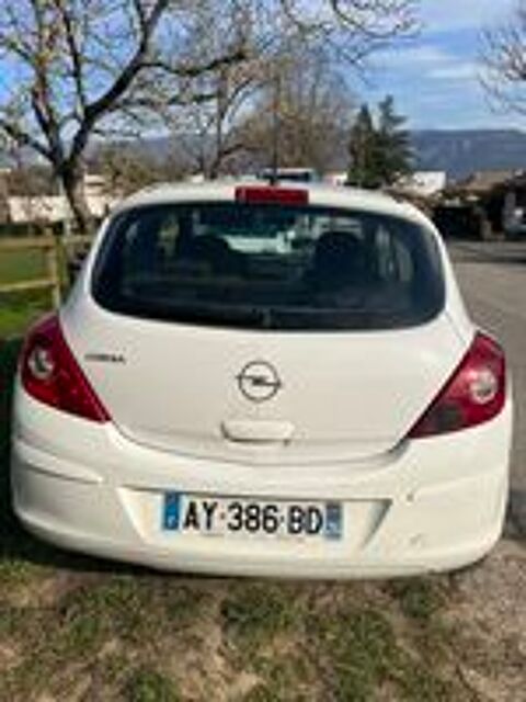 Annonce voiture Opel Corsa 2700 