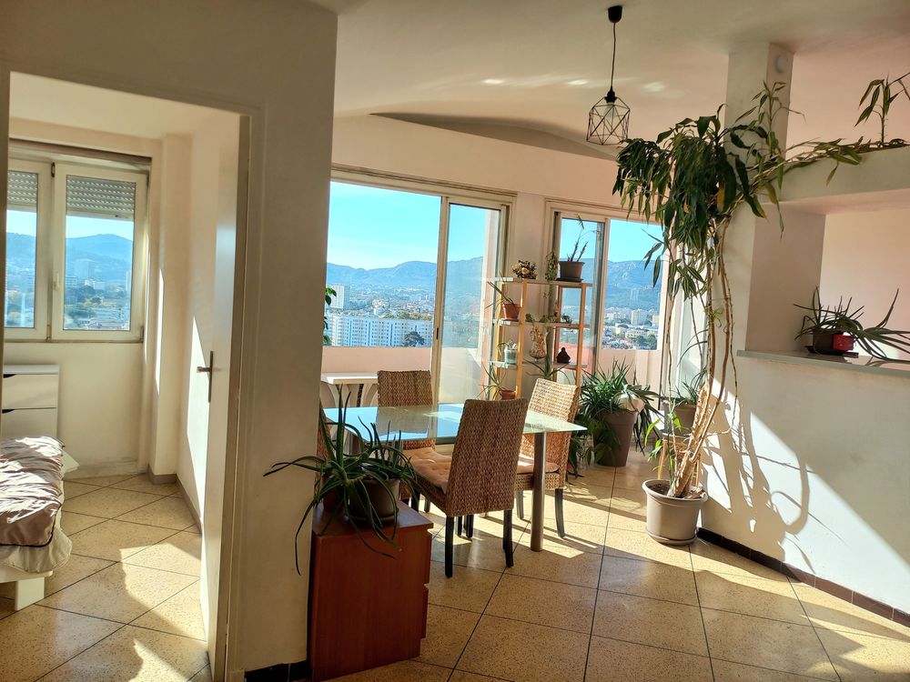 Vente Appartement T4 19EME ET DERNIER ETAGE, TRAVERSANT, VUE EXCEPTIONNELLE ! Marseille 9