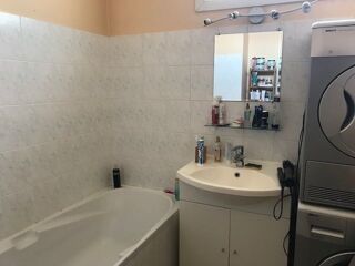  Appartement à louer 3 pièces 65 m²