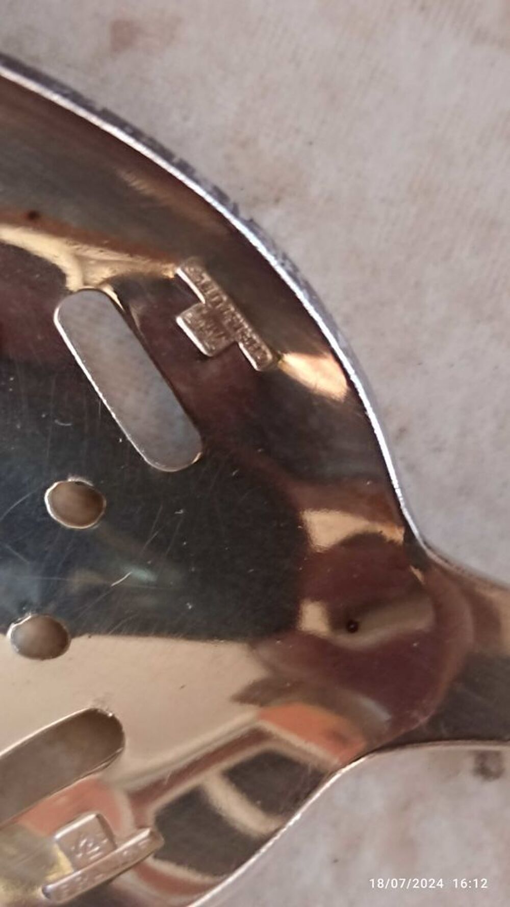 cuill&egrave;re &agrave; gla&ccedil;ons Christofle 