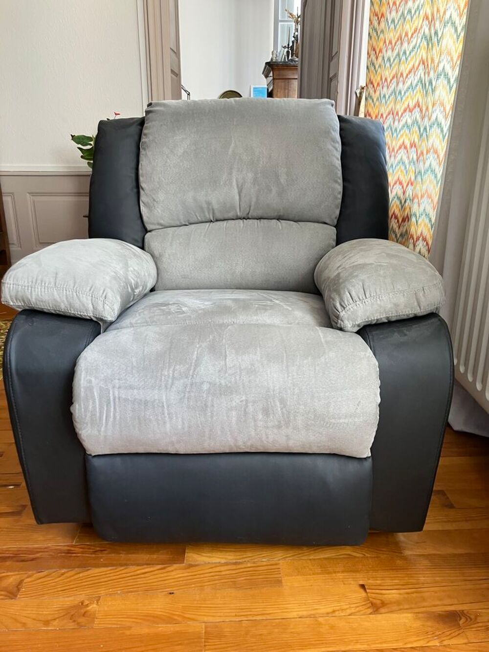Fauteuil &eacute;lectrique,
Meubles