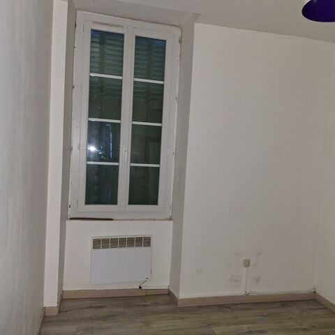   Rez de chausse    louer Appartement - 2 pice(s) - 40 m