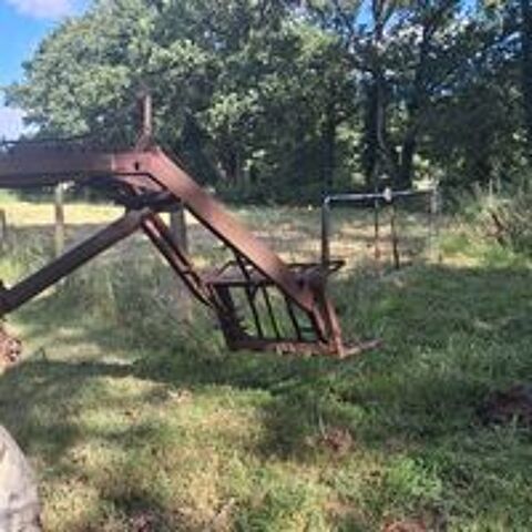   Fourche  arrière  3 points  avec verin hydraulique 