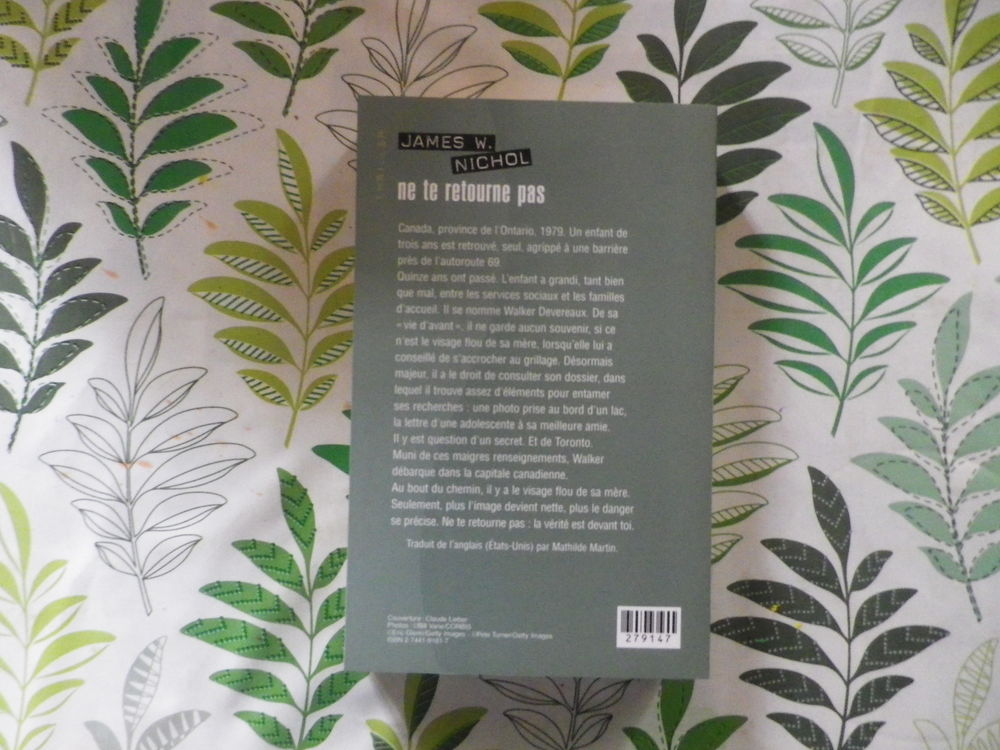 NE TE RETOURNE PAS de James W. NICHOL Ed. France Loisirs Livres et BD