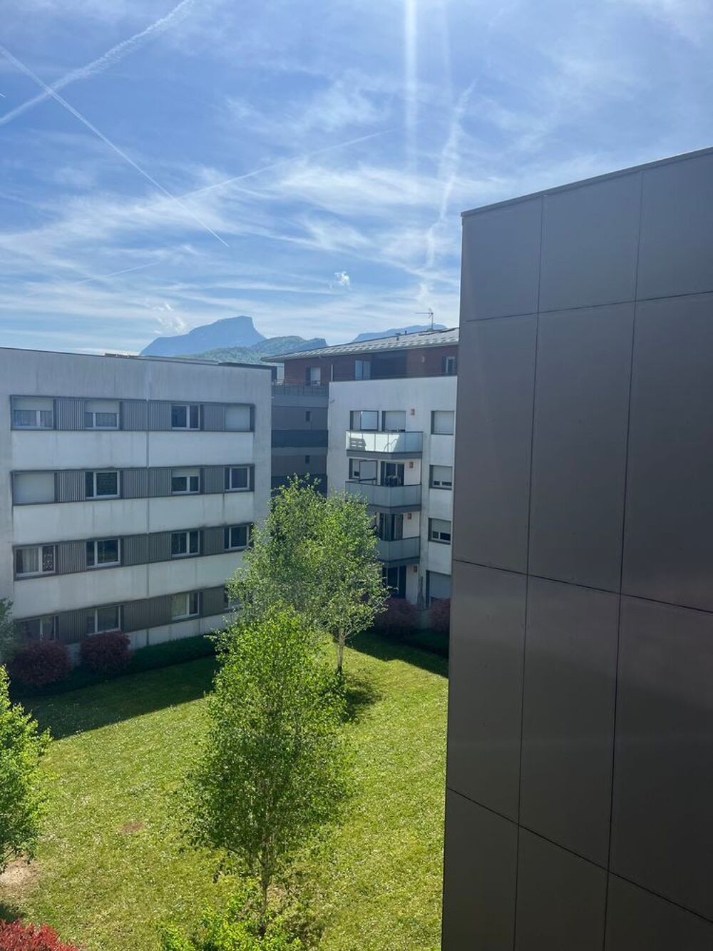Vente Appartement Rare - Superbe 4 piéces 81m² + Grand garage + Cave Bassens