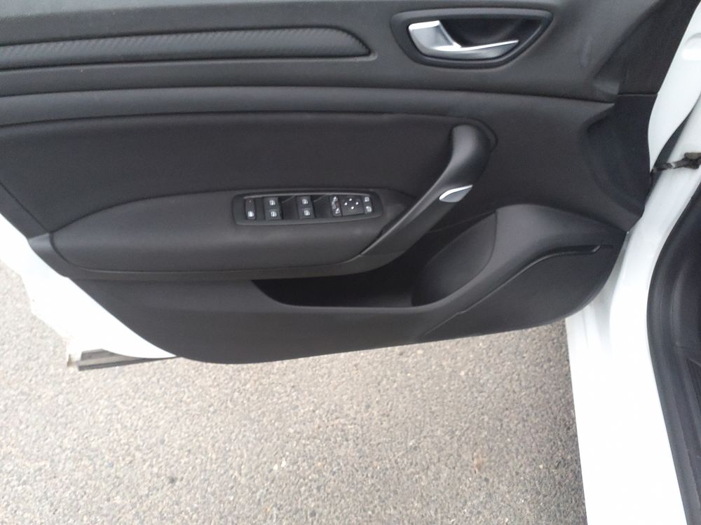 Megane IV M&eacute;gane IV Berline TCe 140 FAP Limited 2018 occasion 42170 Saint-Just-Saint-Rambert