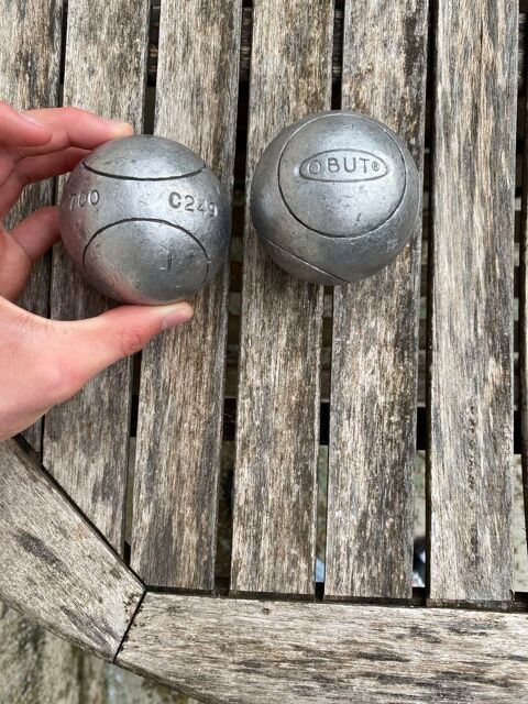 Boules de pétanque Obut 70 mm-  acier carbone -bon état Aix-en-Provence (13)