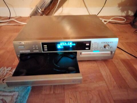 Lecteur 50 Sainte-Genevi�ve-des-Bois (45)