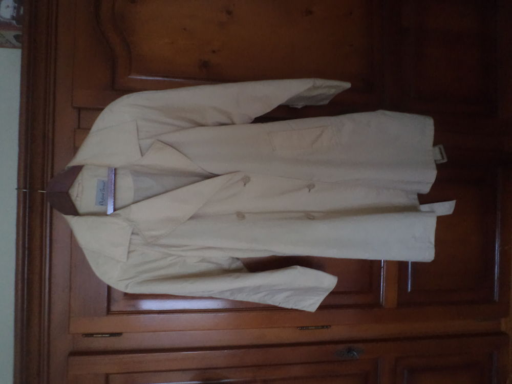 impermeable 
Vêtements
