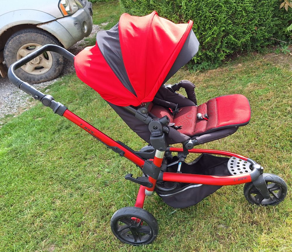 Poussette combin&eacute;e Jane Matrix tr&egrave;s bon &eacute;tat Puériculture