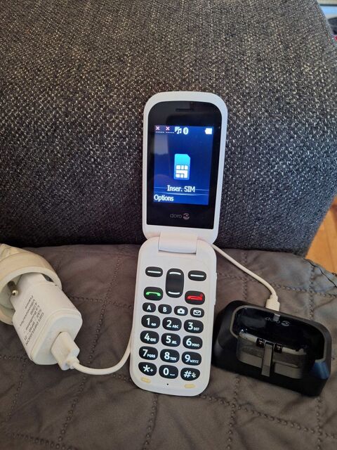 Téléphone Portable  DORO 2404  Douarnenez (29)