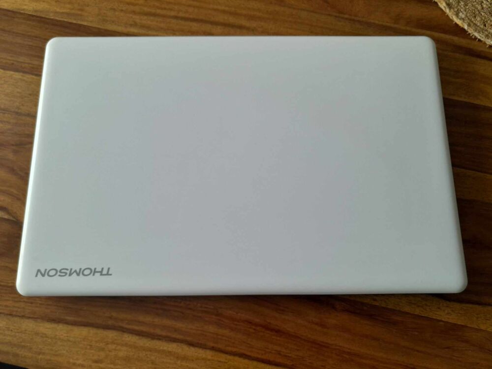 Ordinateur portable Thomson 17 pouces Blanc. Matériel informatique
