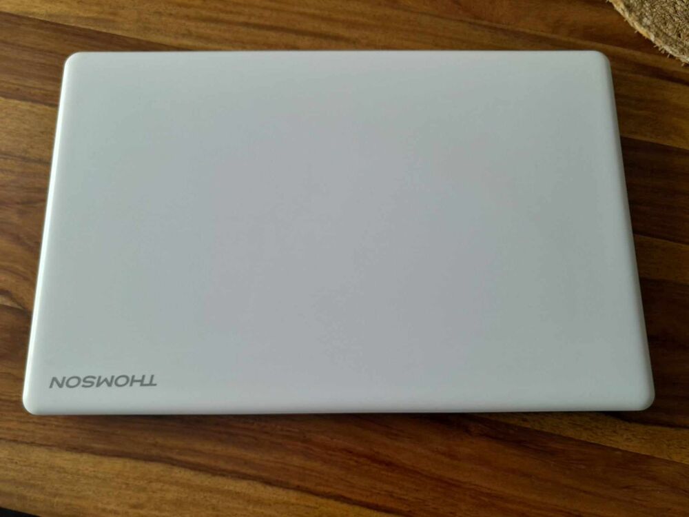 Ordinateur portable Thomson 17 pouces Blanc. Matriel informatique