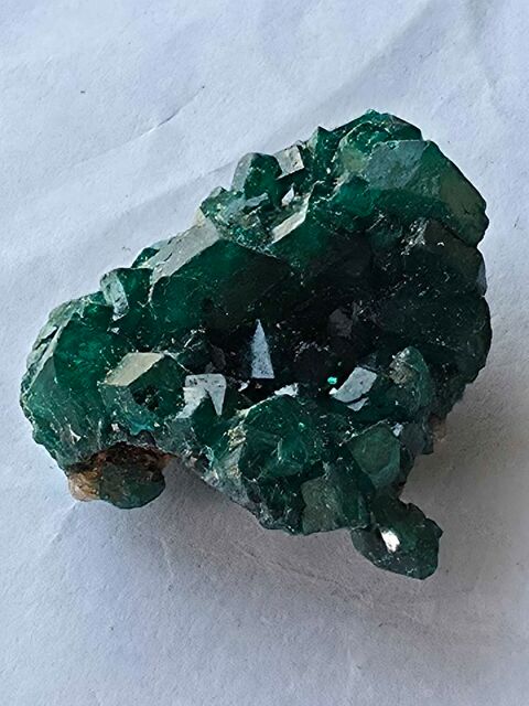 Cristaux de Dioptase Verte sur Matrice (RDC)-17g 50 Bagneux (92)