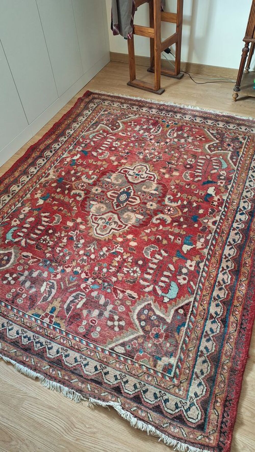 Tapis en laine ancien dim : 210 par 165 cm Décoration