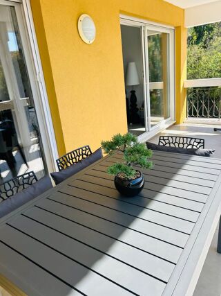  Appartement � vendre 4 pi�ces 90 m� Cannes