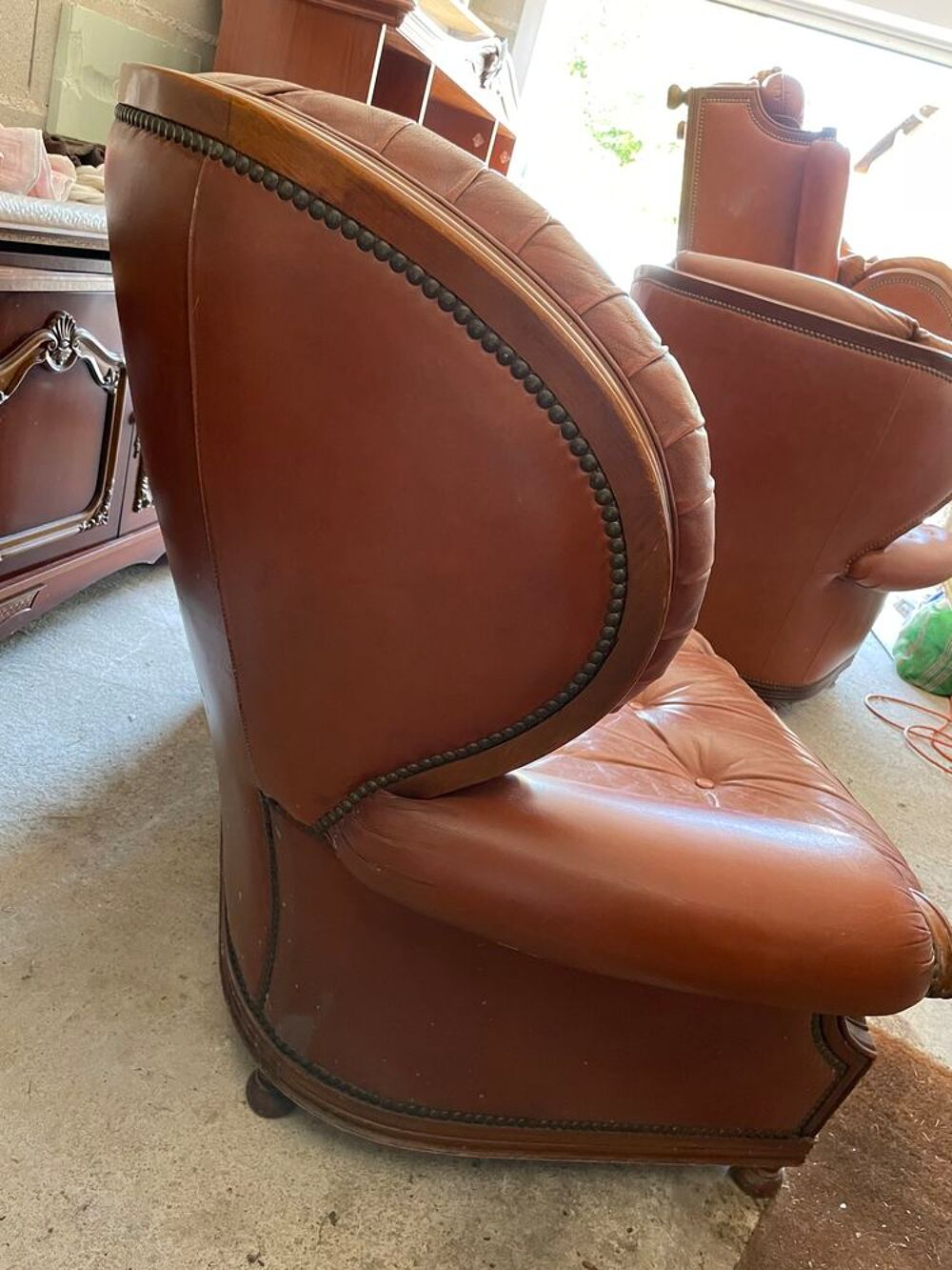 Canap&eacute; et fauteuils en cuir Meubles