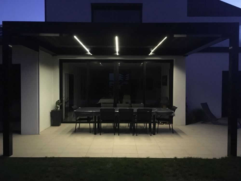Pergola &agrave; lames orientables &eacute;lectriques Jardin