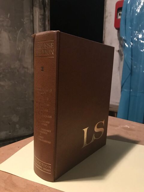 Larousse 3 Paris 10 (75)