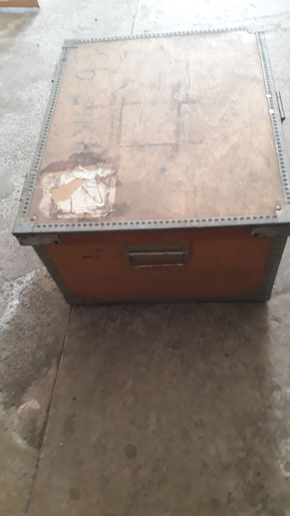 CAISSE D'EXPEDITION RENFORCEE Bricolage