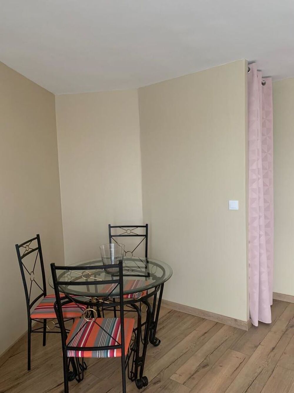   Bel Appartement, refait et entièrement équipé à neuf Bourgogne, Quetigny (21800)