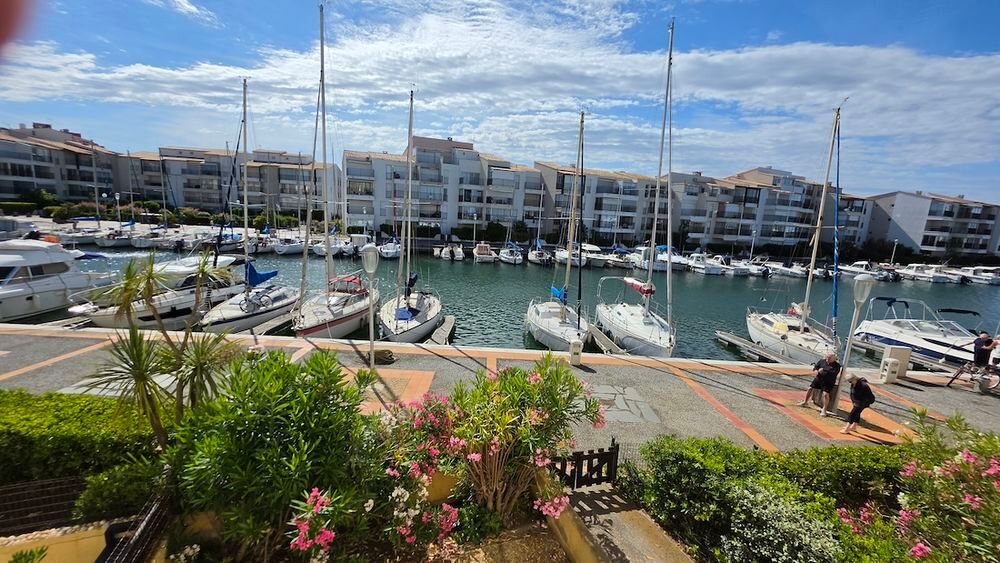 Vente Appartement LE CAP D'AGDE - Situé sur la pointe SUD/EST de l'Île des pêcheurs: 1er étage appartement VENDU AVEC PARKING PRIVE. Le cap d agde