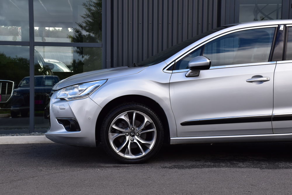 DS4 BlueHDi 150 S&S BVM6 Sport Chic 2015 occasion 56300 Pontivy