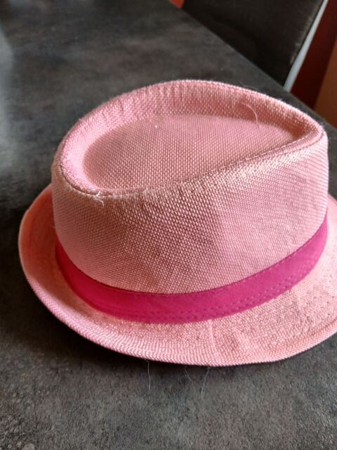  Chapeau rose femme Oyonnax (01)