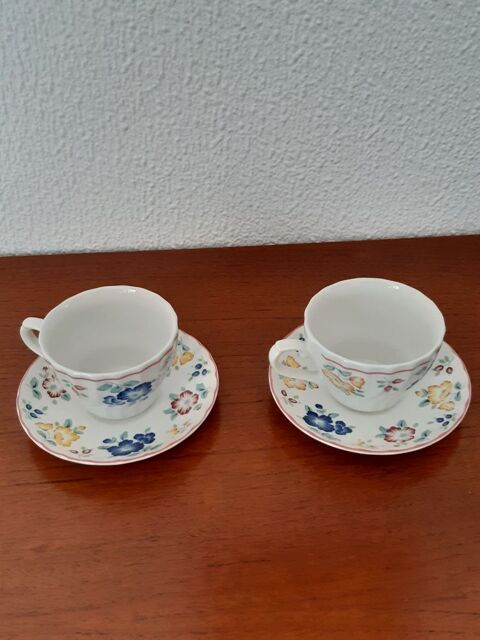 2 tasses � th�/caf�/chocolat mod�le Churchill vintage 12 Metz (57)