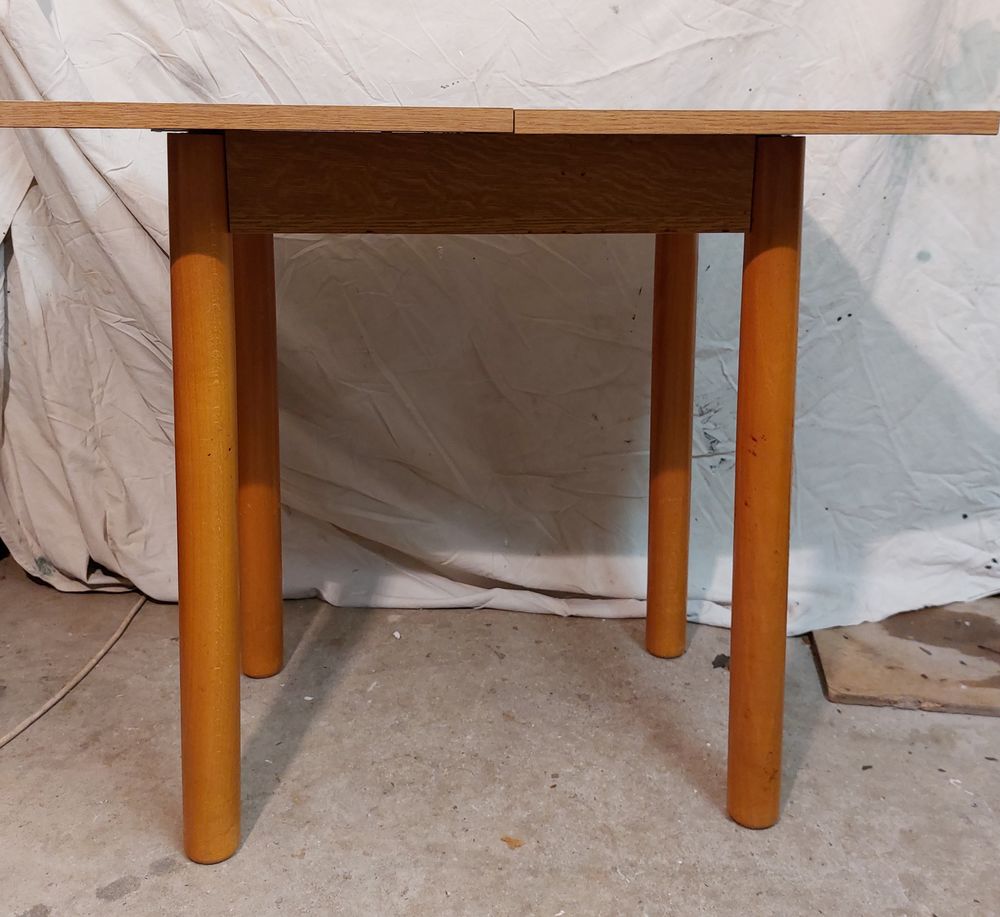 Table basique bois Meubles