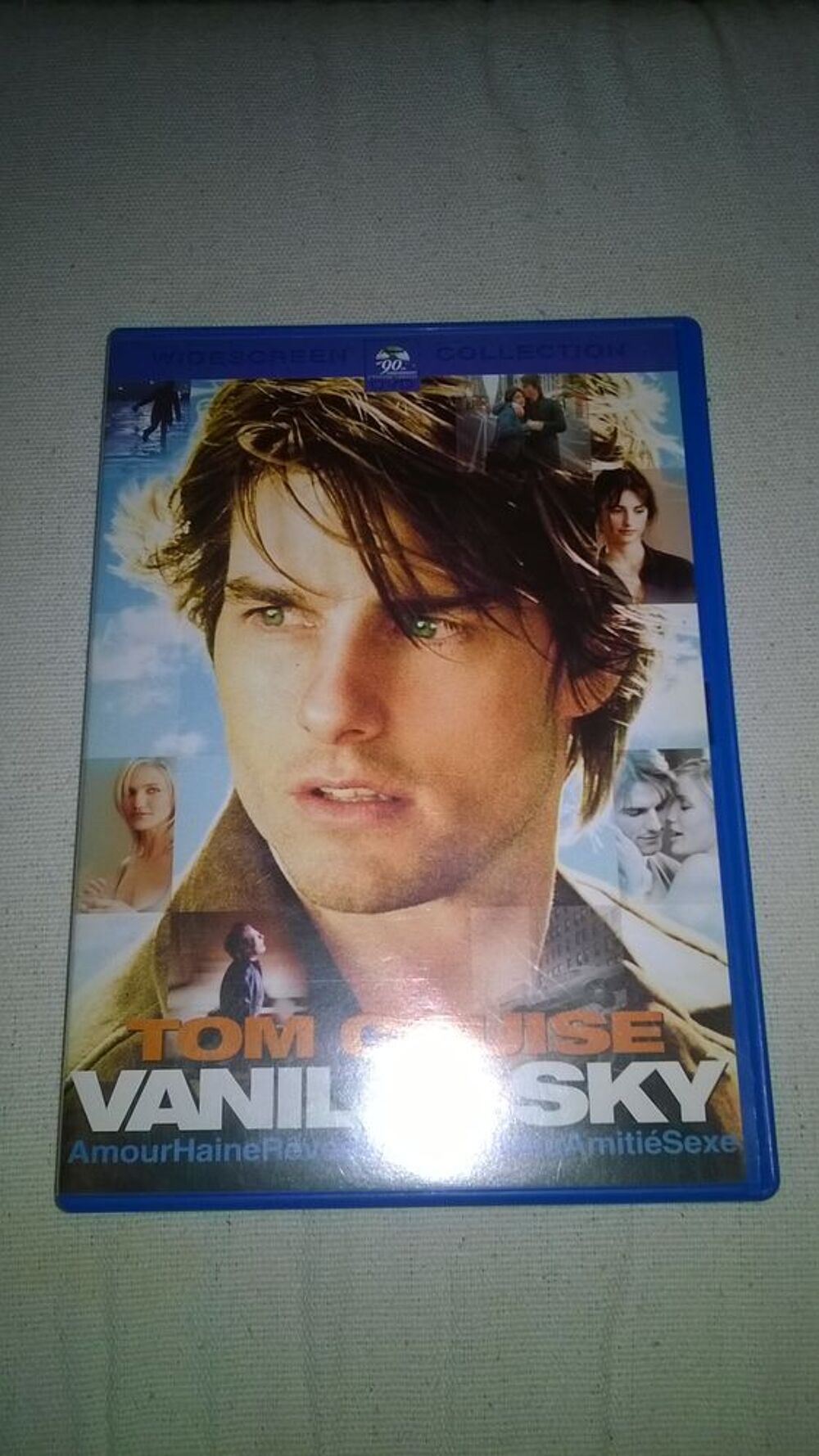 DVD Vanilla Sky
Tom Cruise
2002
Excellent etat
En Fran&ccedil;a DVD et blu-ray