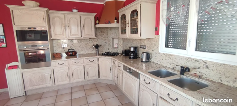 Cuisine int�gr�e ch�ne massif + granit 0 Saint-Christophe-sur-Dolaison (43)