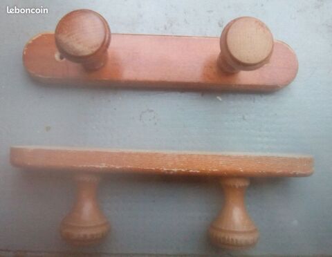 Porte manteau bois 2 ou 3 patres 4 Beauchamp (95)