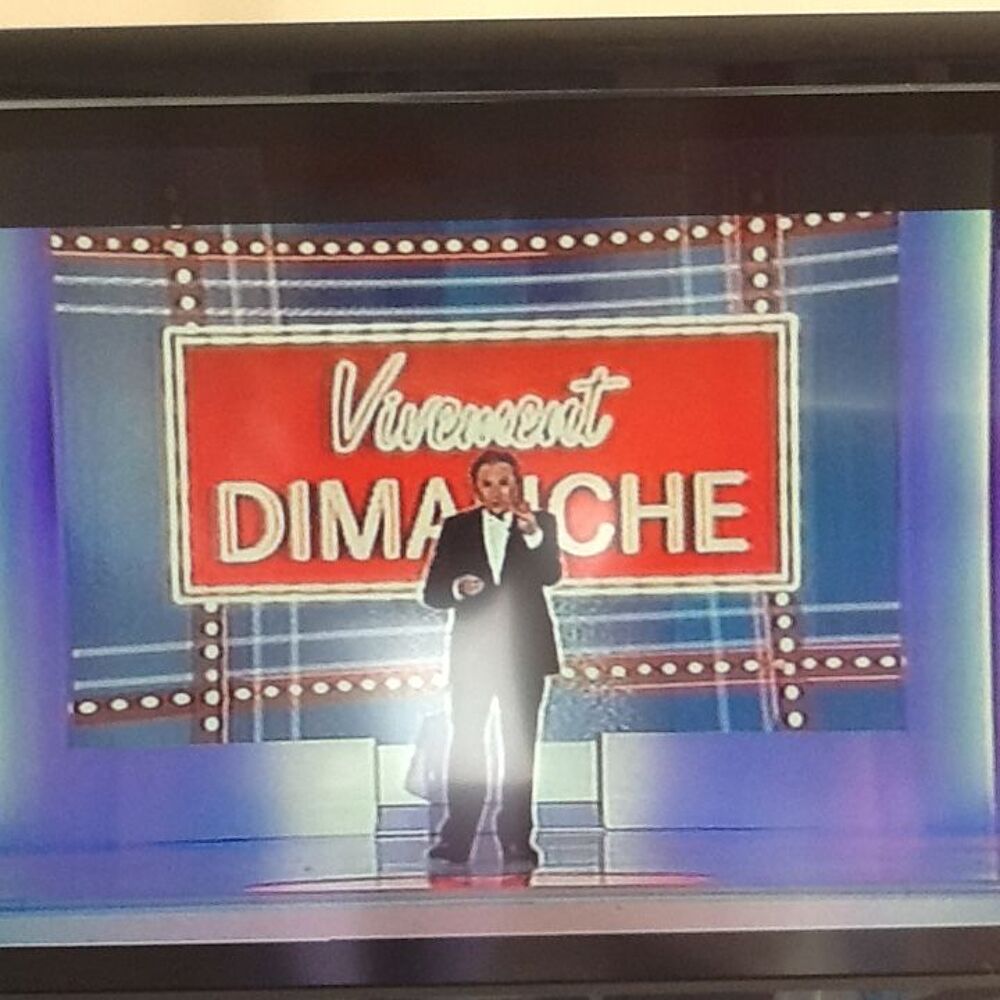 DVD &quot;VIVEMENT DIMANCHE&quot; - COMEDIES MUSICALES DVD et blu-ray