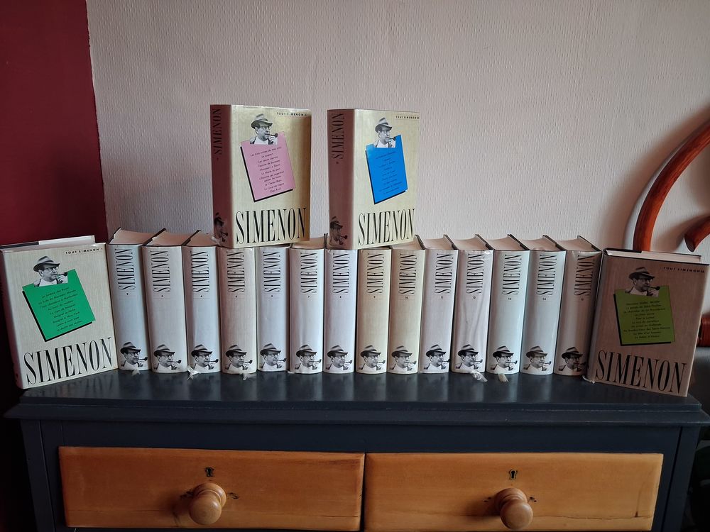 TOUT SIMENON Livres et BD