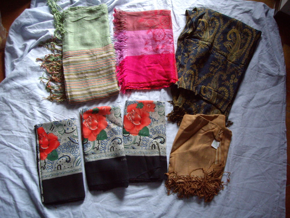 Foulards, Serre-Foulards et Etoles Femme Maroquinerie