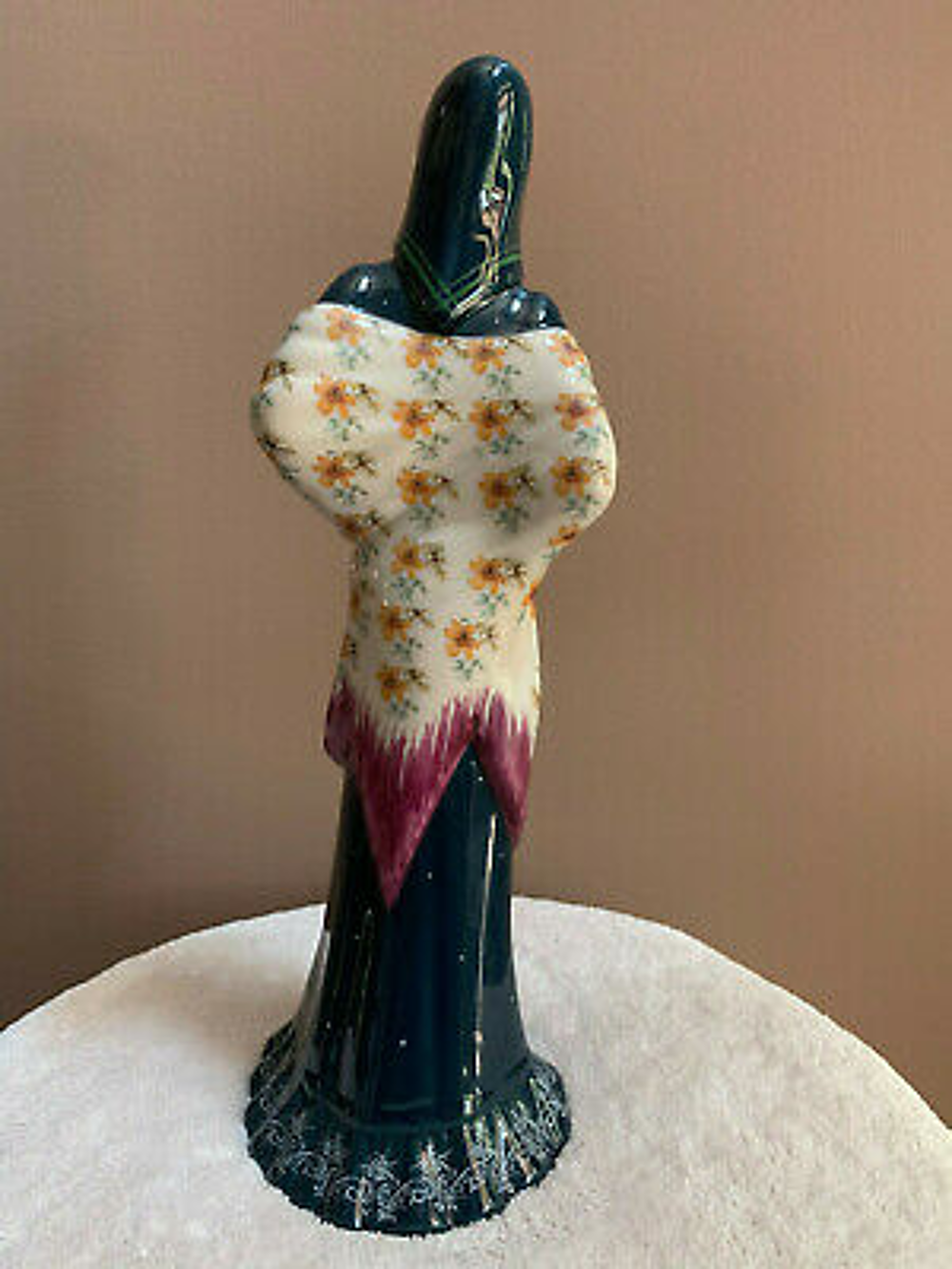 RARE
Figurine Valencia Gama Cuart De Poblet
Porcelaine lady 