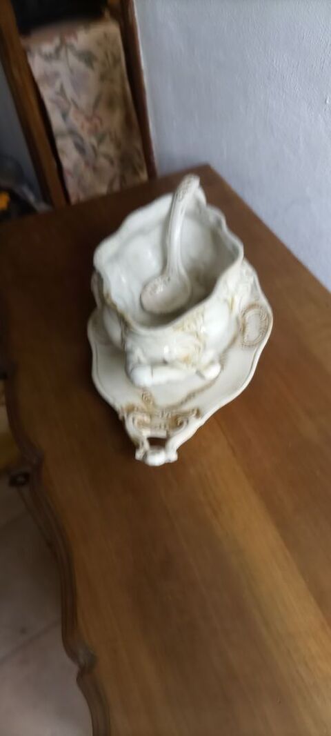 Soupi�re  20 Toulon (83)