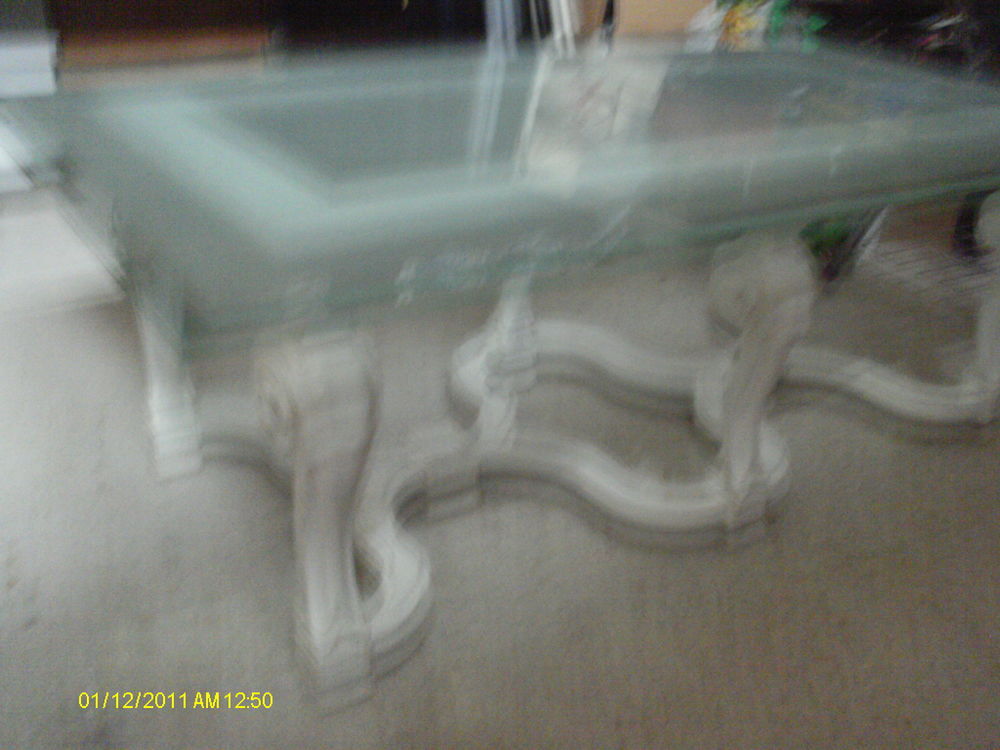 table basse dessus pave de verre bizote de qualite Meubles