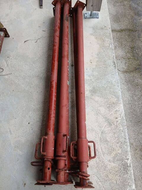 �tais m�tallique r�glable  80 Marles-en-Brie (77)