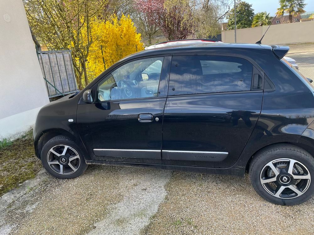 Twingo III 0.9 TCe 90 Energy Intens 2017 occasion 95830 Fr&eacute;m&eacute;court
