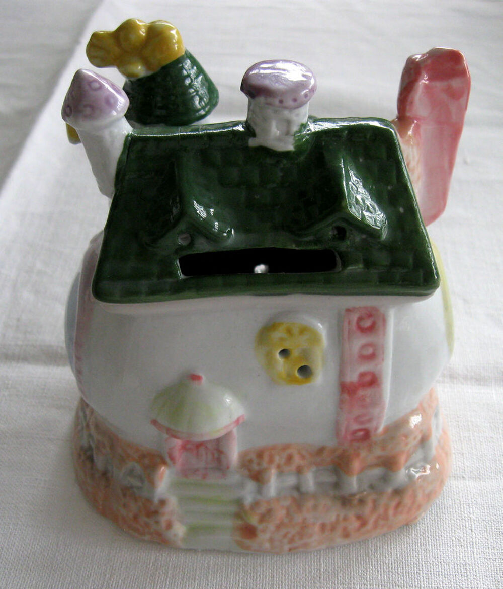 Tirelire vintage 