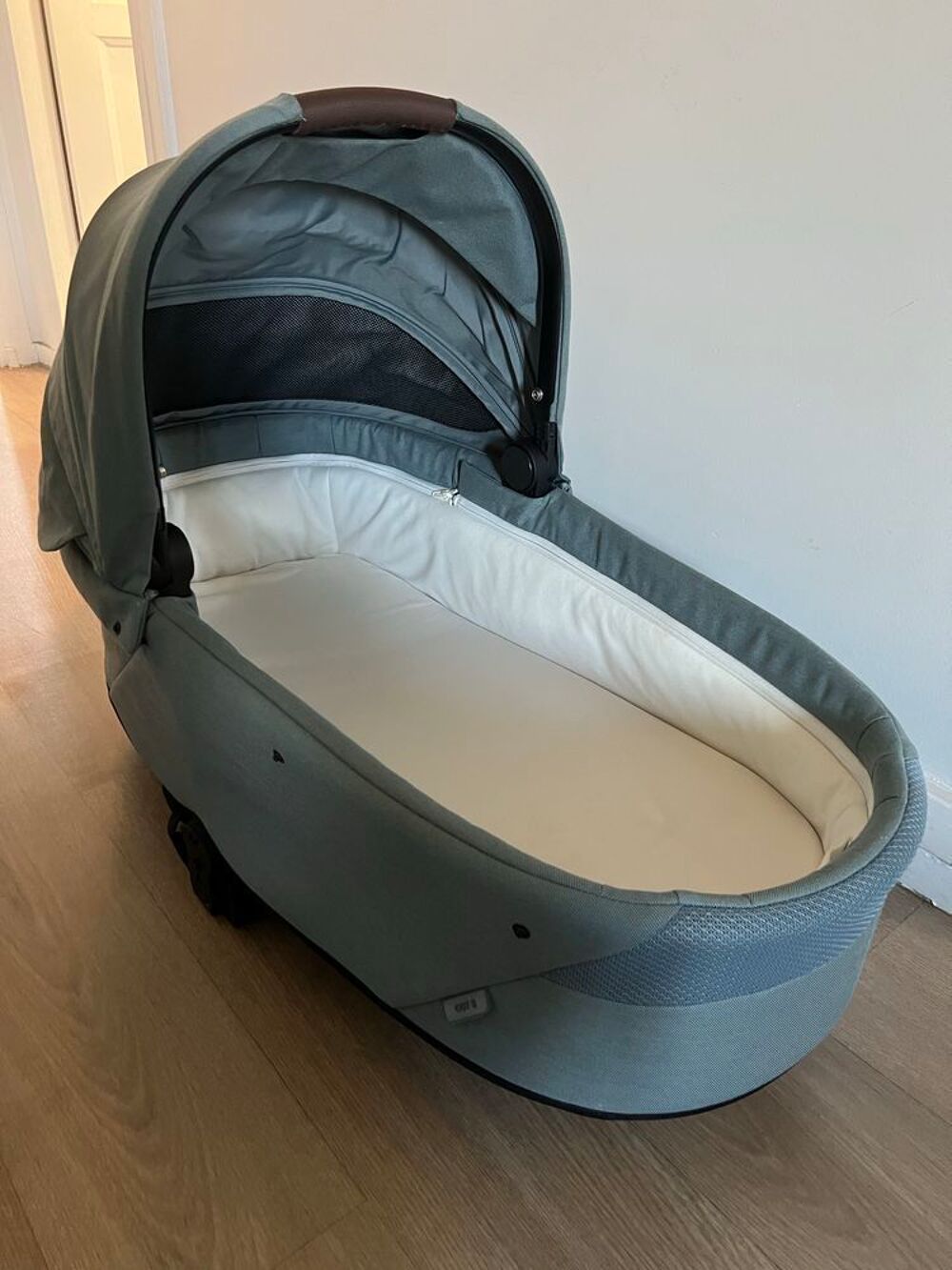 Nacelle Cybex Lux Pu�riculture