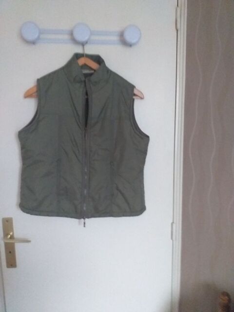 GILET SANS MANCHES TAILLE 1 ZAMBA 2 Chaumont (52)